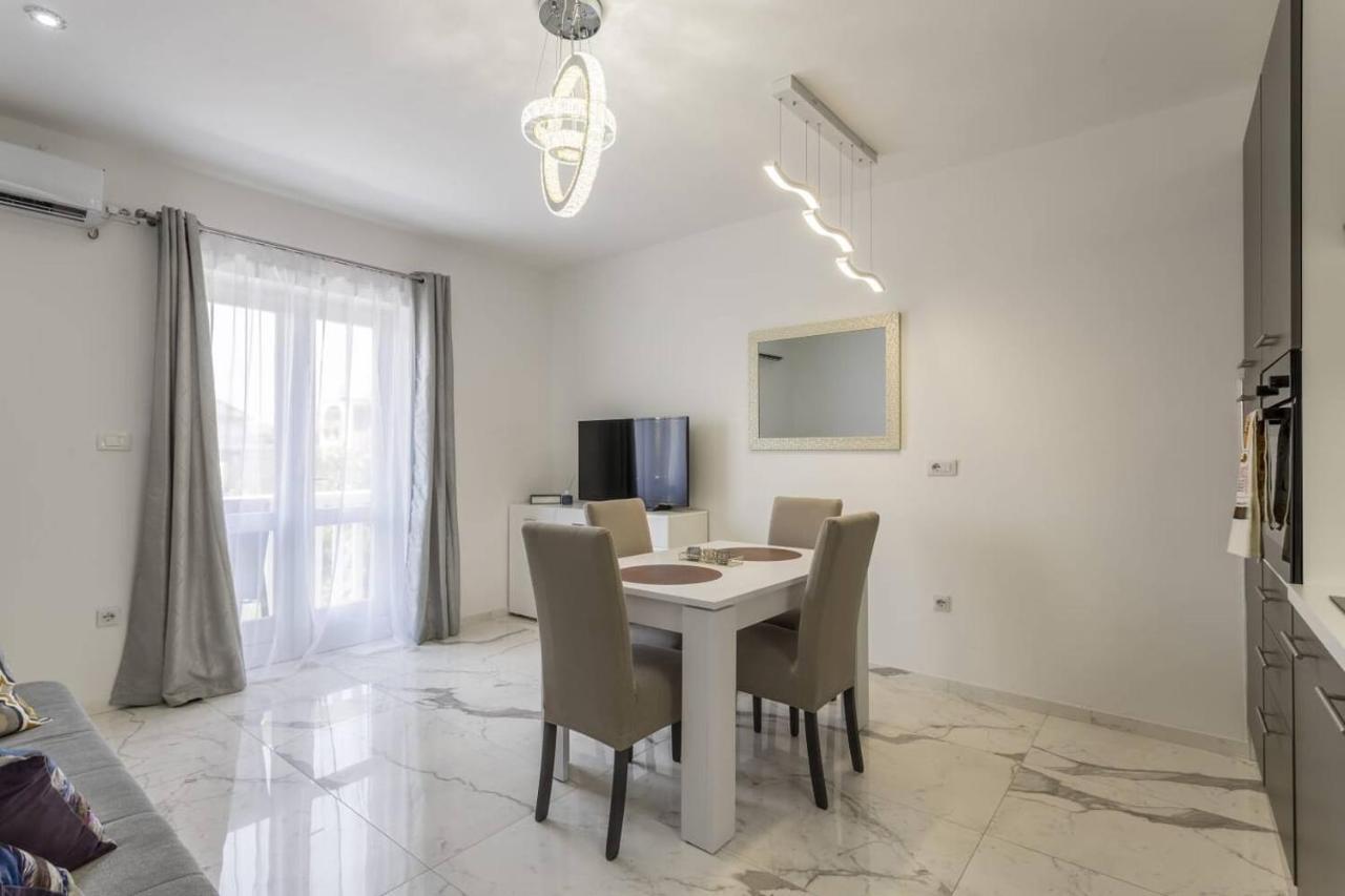 Royal Gold Apartment Vodice Exterior foto